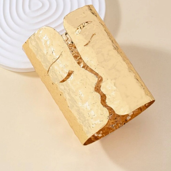 New Textured Abstract Artist Face Cuff Bracelet / Avant Garde Chunky Art - Picture 6 of 13